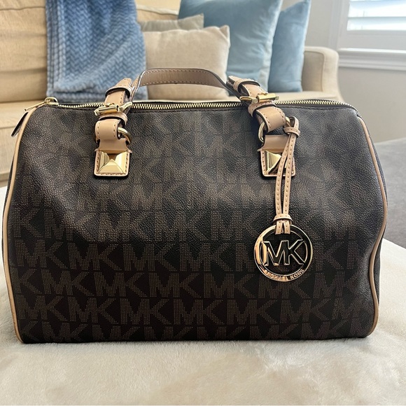 Michael Kors Coated Canvas Leather-Trimmed Handle Bag - Picture 4 of 15